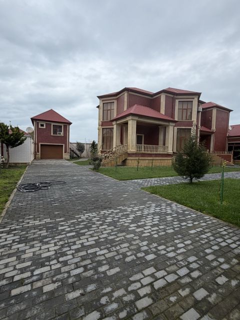 Satılır 4 otaqlı həyət evi/bağ evi 1150 m² — Bakı