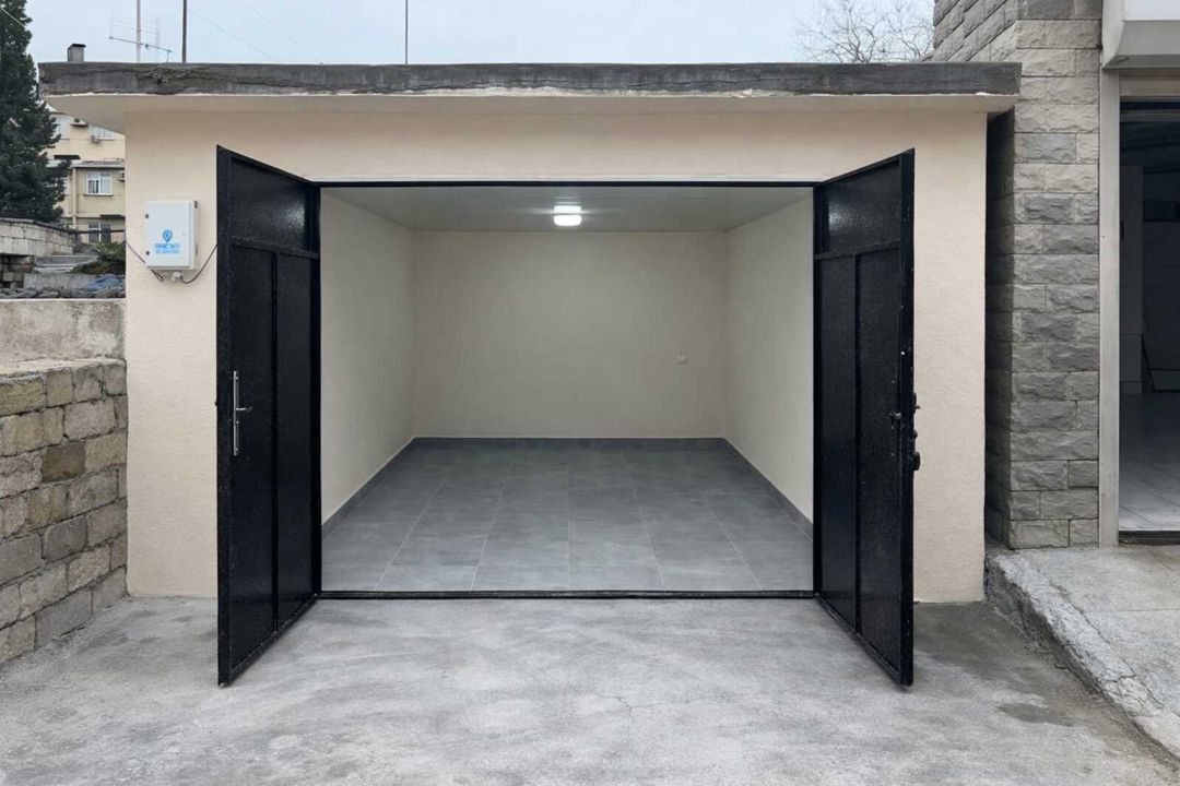Qaraj, Azadlıq m — Garaj, Bakı (6)