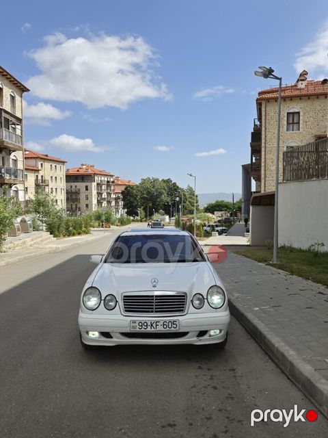 Mercedes E 240, 2.4 L, 1998 il, 364 000 km — Şuşa
