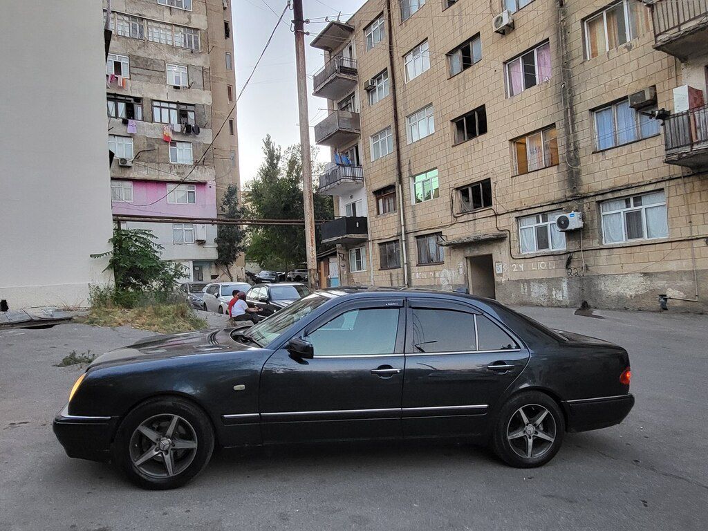 Mercedes E 220, 2.2 L, 1999 il, 421 365 km — Avtomobillər, Bakı (12)