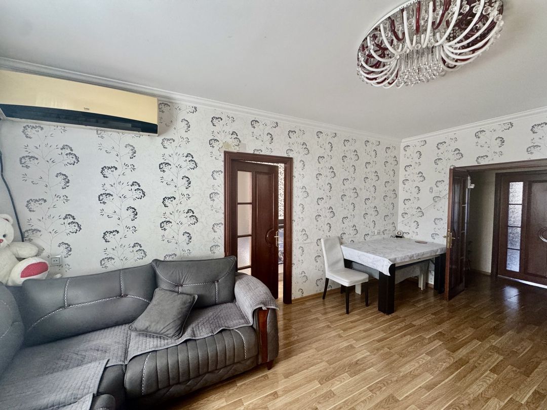 Satılır 4 otaqlı köhnə tikili 100 m² — Mənzil, Bakı (3)