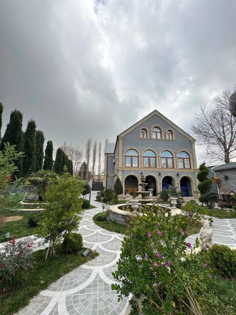Satılır 6 otaqlı həyət evi/bağ evi 600 m² — Bakı