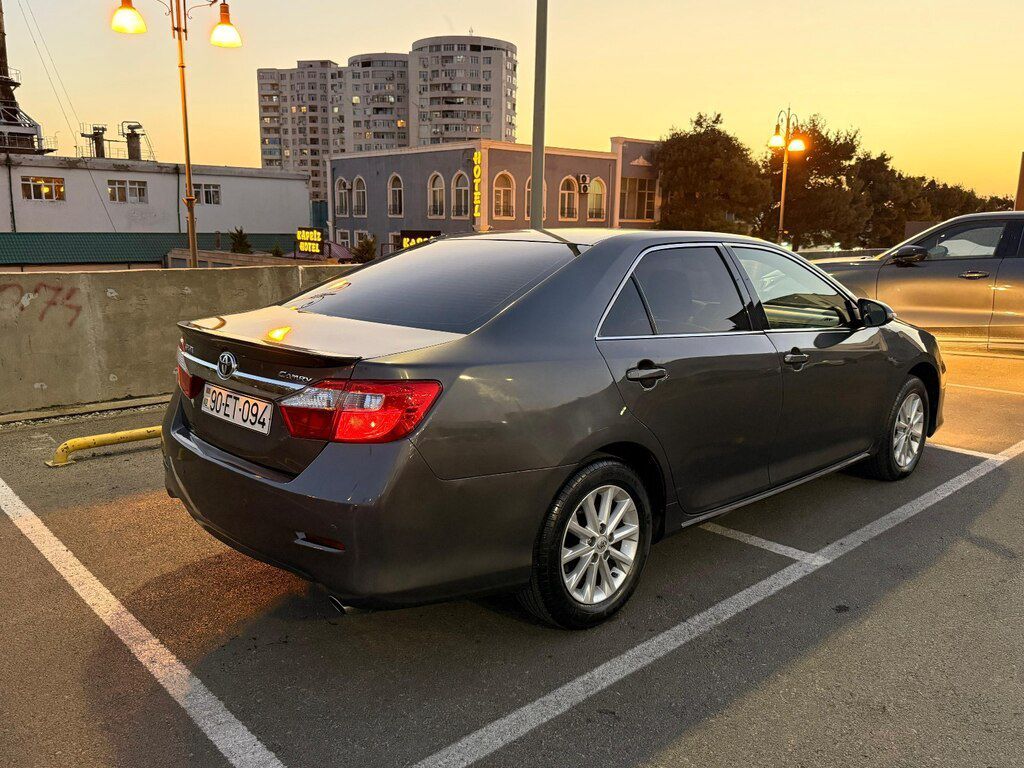 Toyota Camry, 2.5 L, 2014 il, 241 000 km — Avtomobillər, Bakı (5)