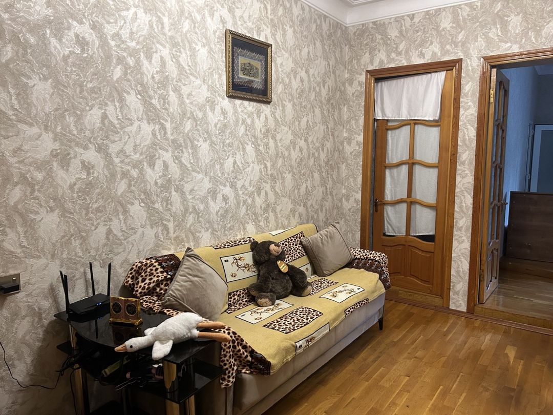 İcarəyə verilir 4 otaqlı köhnə tikili 100 m² — Mənzil, Bakı (7)