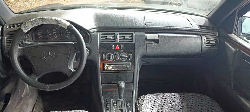 Mercedes E 230, 2.3 L, 1997 il, 341 400 km — Avtomobillər, Bakı (2)
