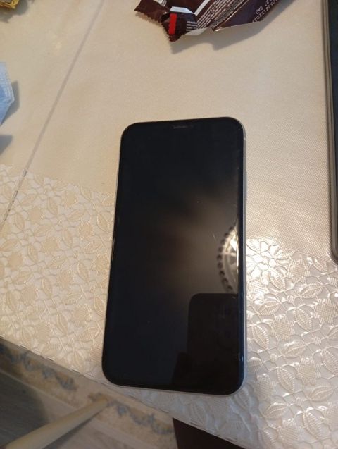Apple iPhone 11 White 128GB/4GB — Bakı