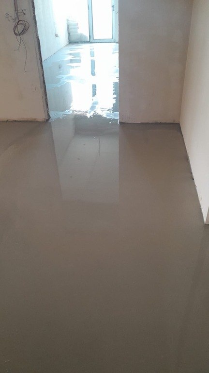 Şap özüyayılan parket — Rənglər və vernik, Bakı (10)