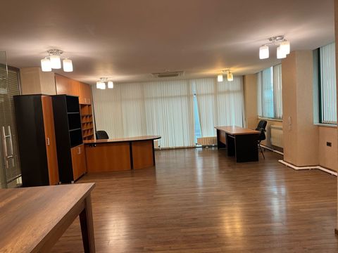 İcarəyə verilir 6 otaqlı ofis 220 m² — Bakı