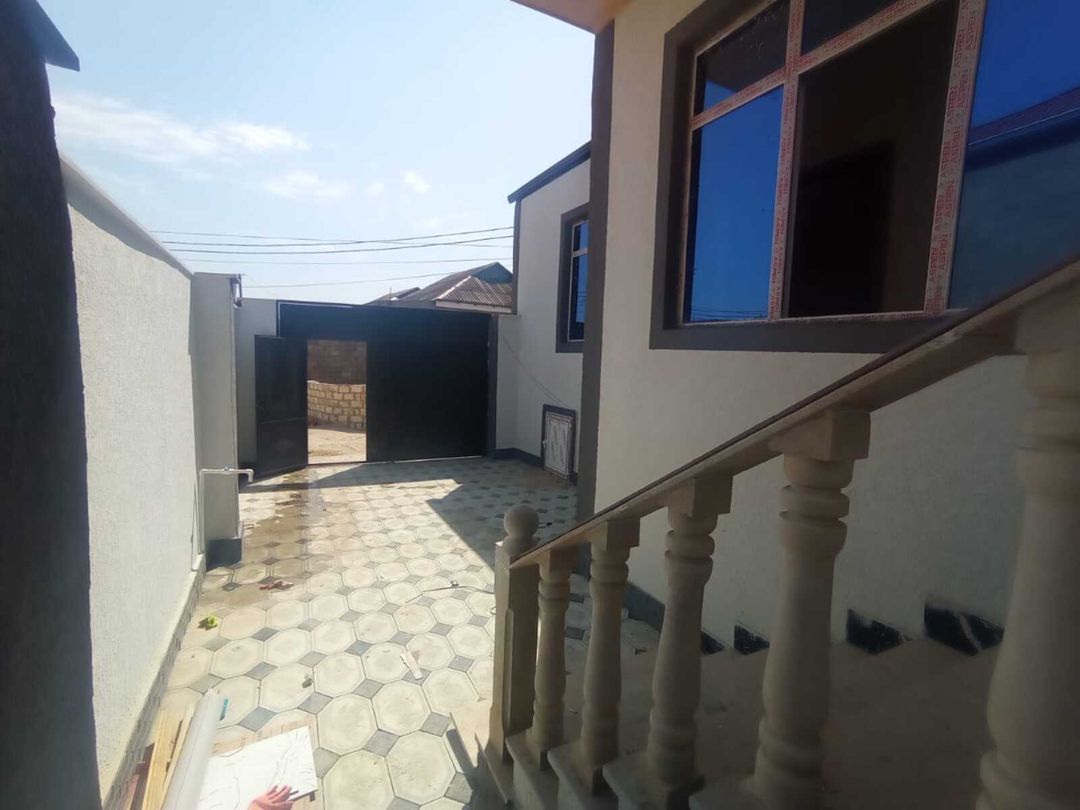 Satılır 3 otaqlı həyət evi/bağ evi 85 m² — Ev, villa, Bakı (2)