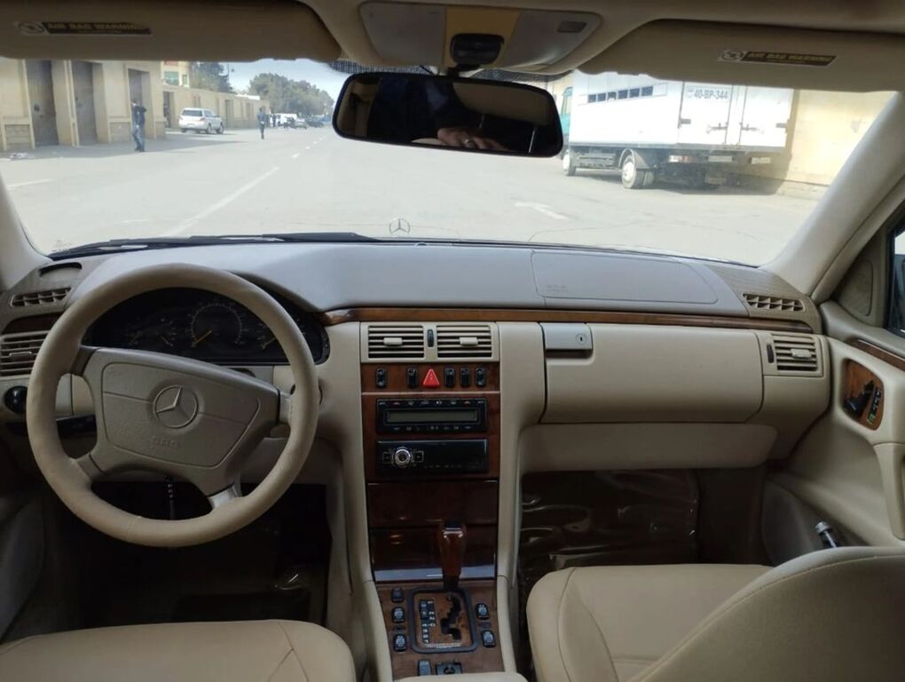 Mercedes E 320, 3.2 L, 1998 il, 277 351 km — Avtomobillər, Bakı (5)