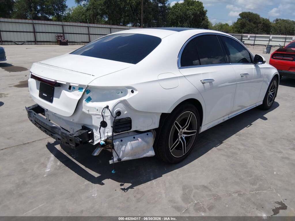 Mercedes E 350, 2.0 L, 2026 il, yeni — Avtomobillər (4)