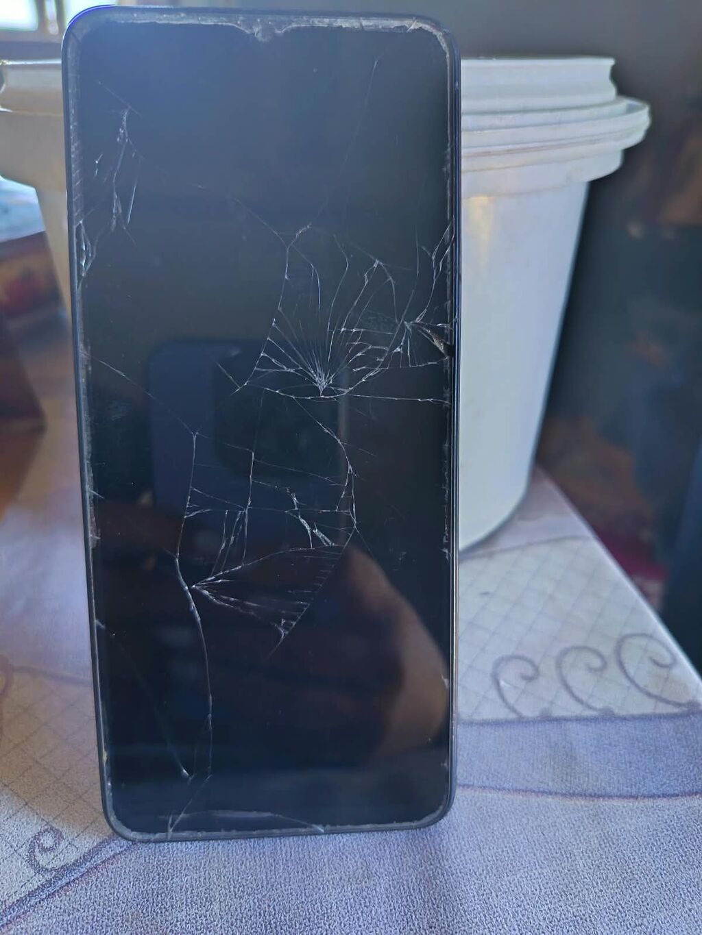 Redmi 8 GB, rəng - Qara, Qırıq — Xiaomi, Bakı (2)