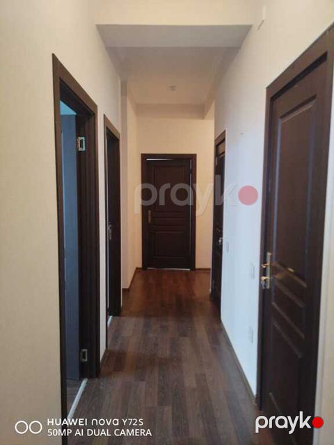 İcarəyə verilir 3 otaqlı yeni tikili 77 m²