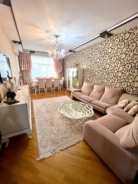 Satılır 3 otaqlı yeni tikili 118 m² — Bakı