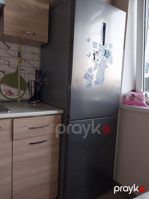 Soyuducu *qiymət 499 azn* İşlək vəziyyətdə Evdən satış Ünvan — Bakı