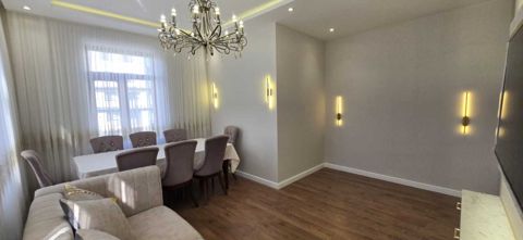 İcarəyə verilir 4 otaqlı yeni tikili 160 m² — Bakı