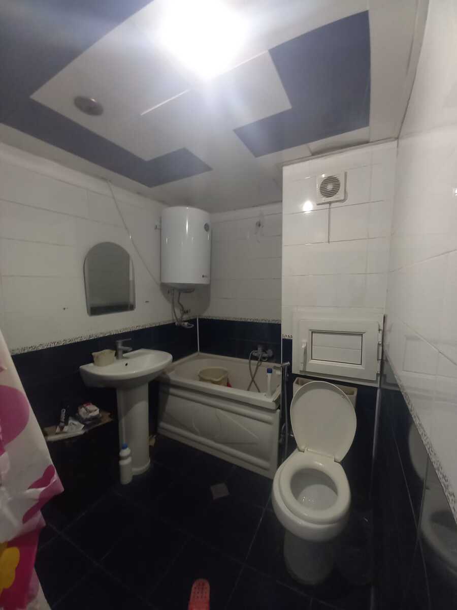 Satılır 1 otaqlı köhnə tikili 42 m² — Mənzil, Bakı (7)