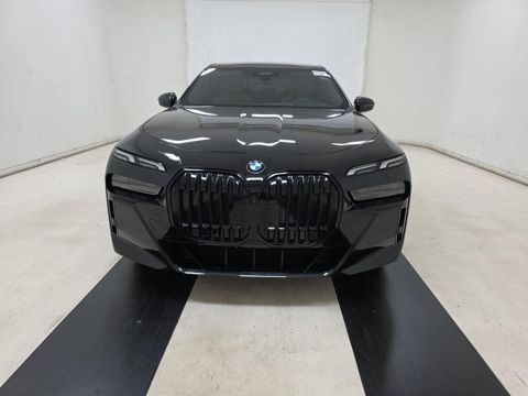 BMW 740, 3.0 L, 2024 il, 24 000 km