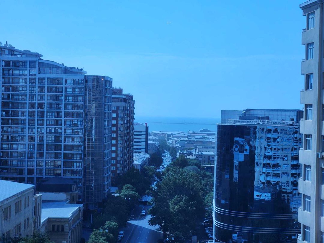 İcarəyə verilir 3 otaqlı yeni tikili 180 m² — Mənzil, Bakı (7)