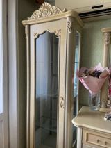 Şüşəli dolab vitrini, İşlənmiş, Ünvandan götürmə — Showcases