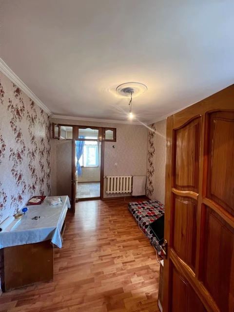 Satılır 2 otaqlı köhnə tikili 58 m² — Bakı