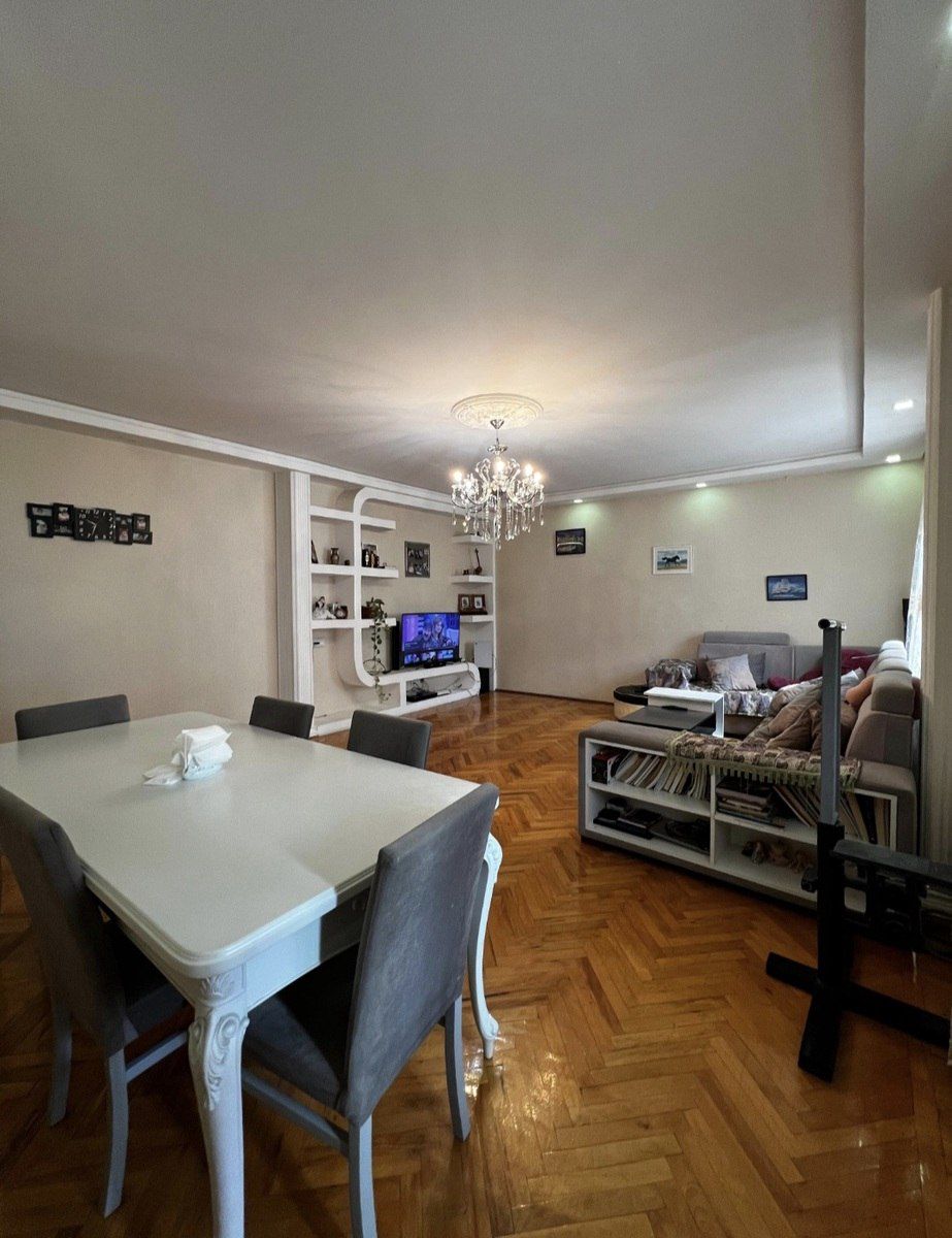 Satılır 5 otaqlı köhnə tikili 120 m² — Mənzil, Bakı (3)