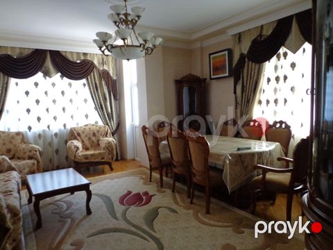 İcarəyə verilir 3 otaqlı yeni tikili 140 m²