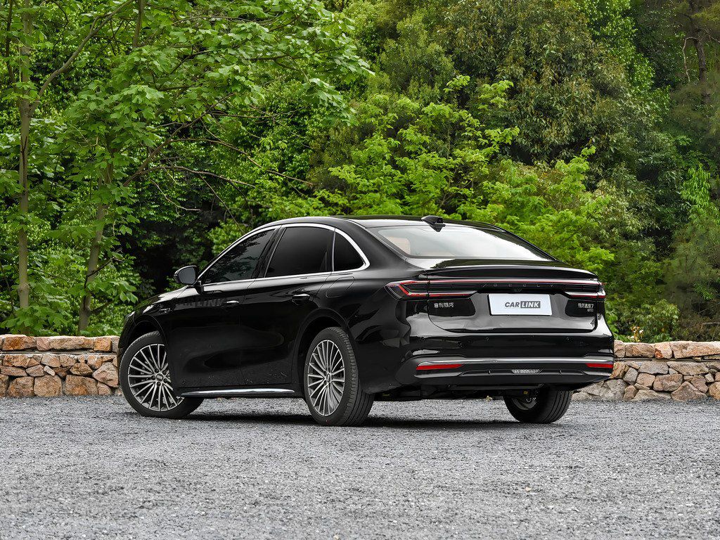 Geely Galaxy Starshine 7, 1.5 L, 28.3 kWh, 2026 il, yeni — Avtomobillər (9)