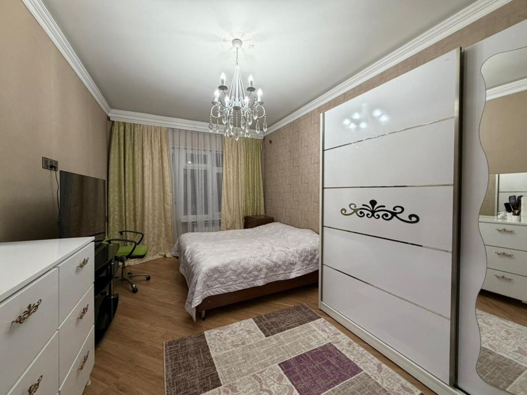 Satılır 4 otaqlı köhnə tikili 100 m² — Mənzil, Bakı (11)