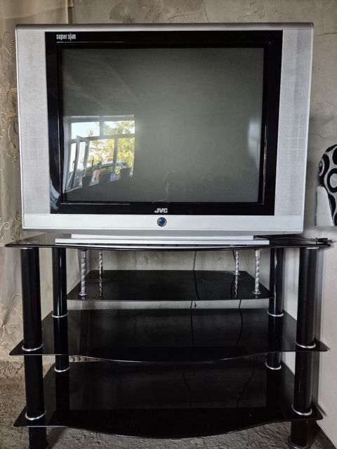 Televizor JVC — Salyan