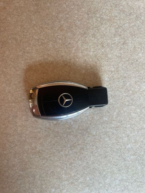 Mercedes pultu — Bakı