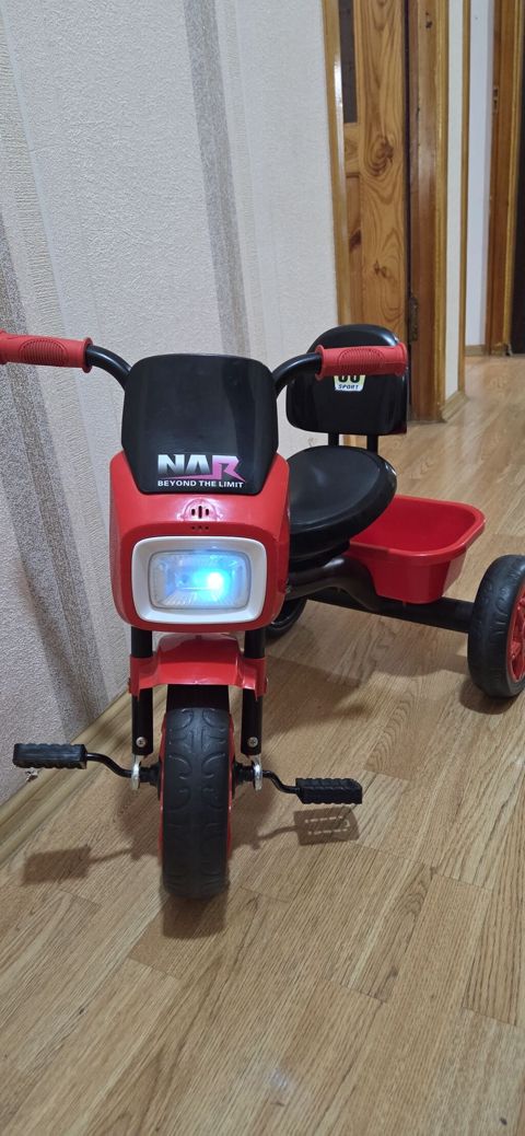 Uşaq üçtəkərli velosiped – “NAR Beyond The Limit” dizaynı - Rəng — Xırdalan