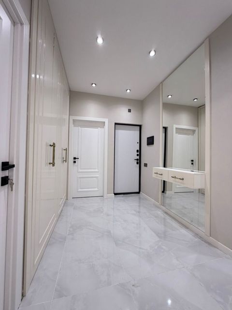 Satılır 3 otaqlı köhnə tikili 75 m² — Bakı