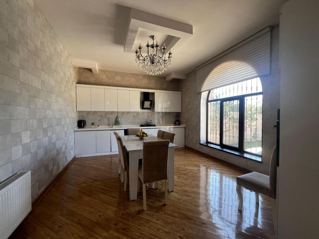 Villa, Mərdəkan qəs — Ev, villa, Bakı (12)