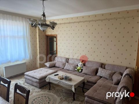 Satılır 3 otaqlı köhnə tikili 67 m²