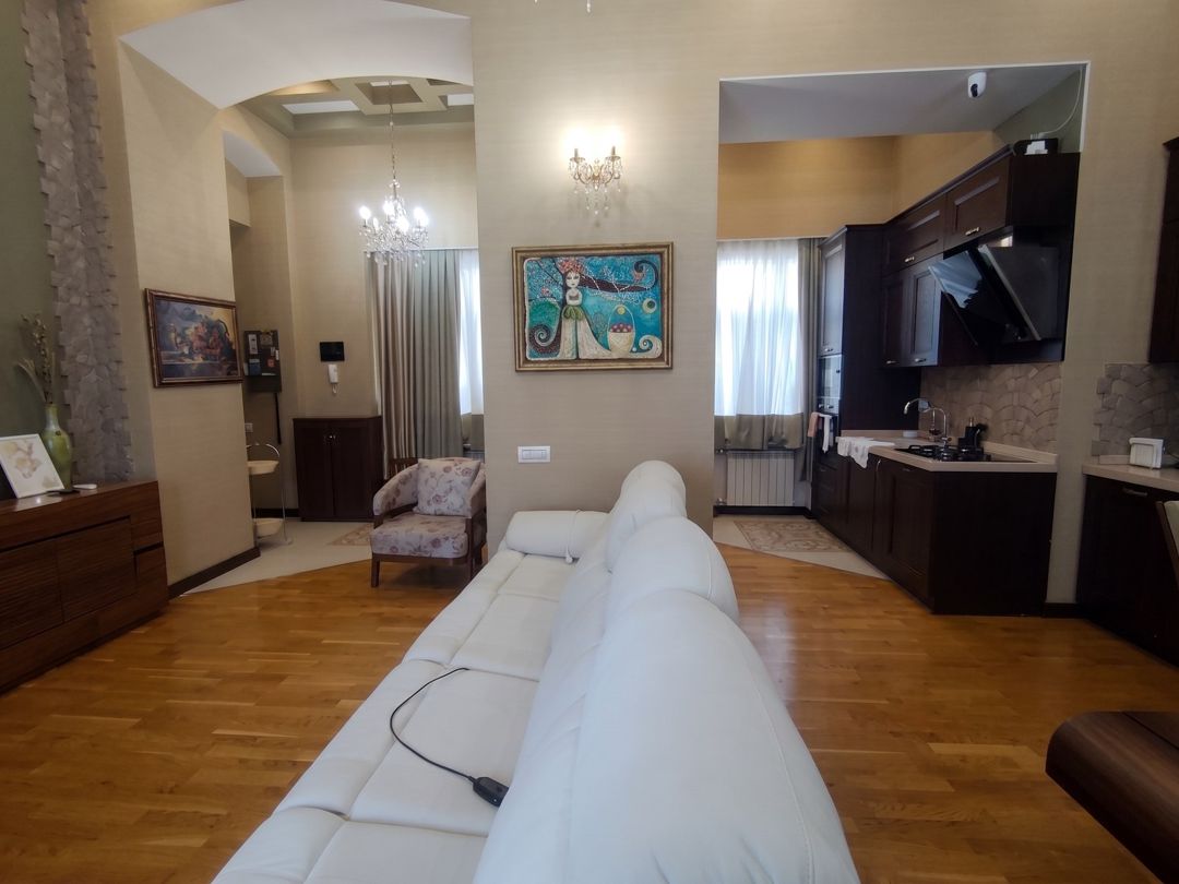 Satılır 3 otaqlı köhnə tikili 75 m² — Mənzil, Bakı (6)