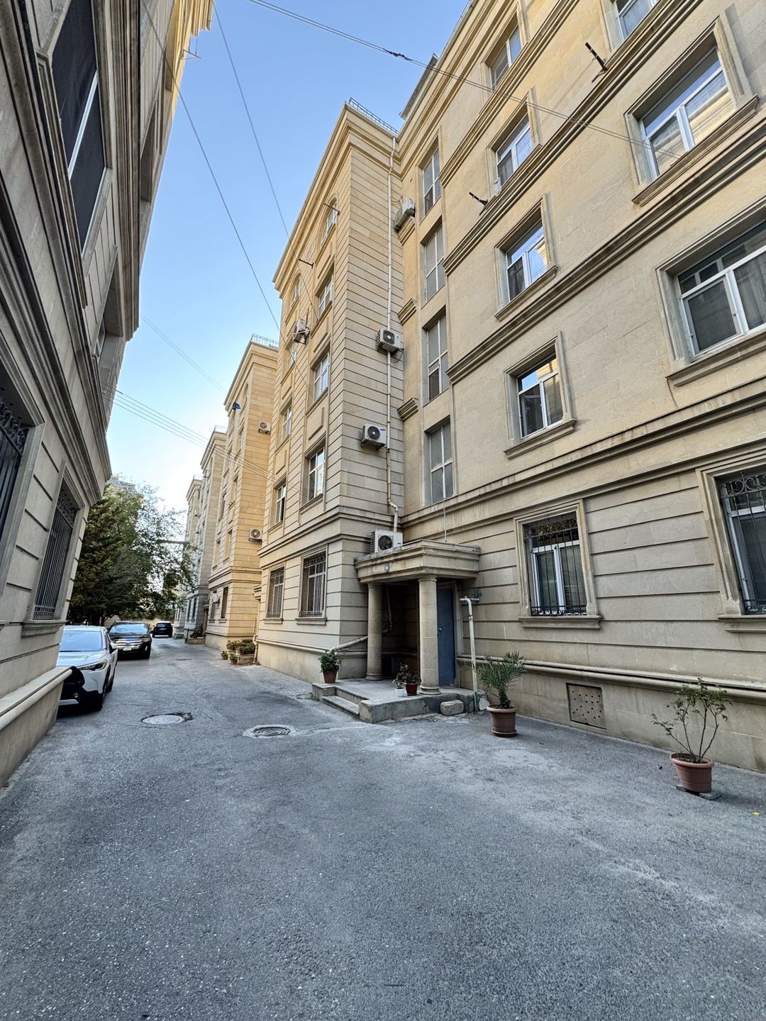 Satılır 3 otaqlı köhnə tikili 100 m² — Mənzil, Bakı (2)