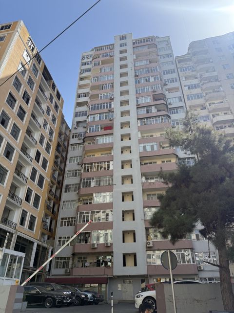 Satılır 2 otaqlı yeni tikili 117 m² — Bakı