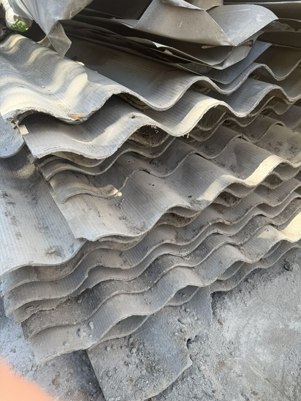 Profil-li şifer lövhələri (dalğalı dam örtüyü) - Material: sement — Dam örtükləri, Bakı (3)