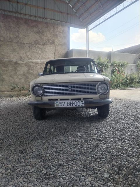 Lada (VAZ) 21011, 1.3 L, 1986 il, 150 000 km — Tovuz