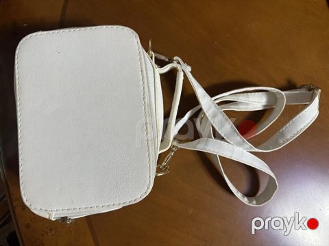 Ağ rəngli çiyin/çarpaz asmalı mini çanta - Material: süni dəri, ön — Digah