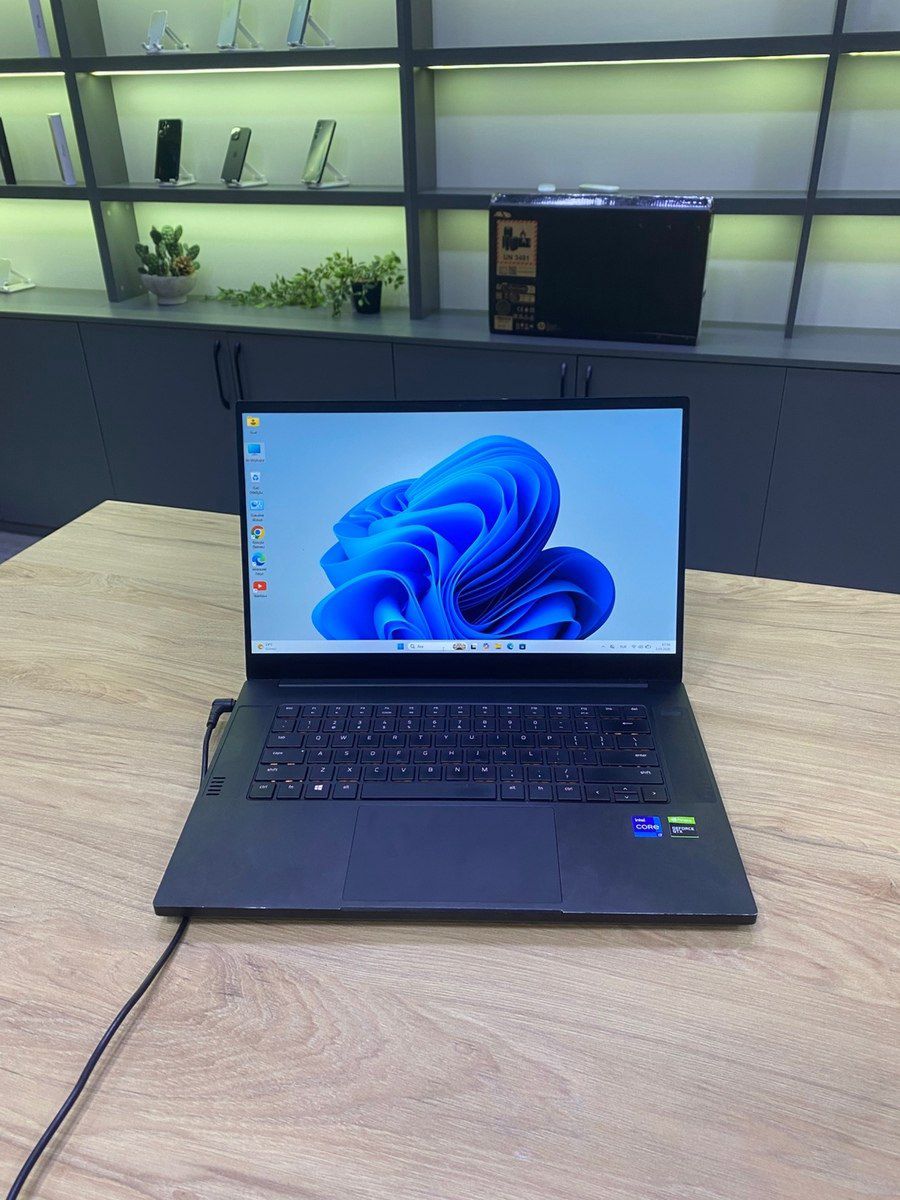 Razer Blade 15 i7 — Noutbuklar, Bakı (2)