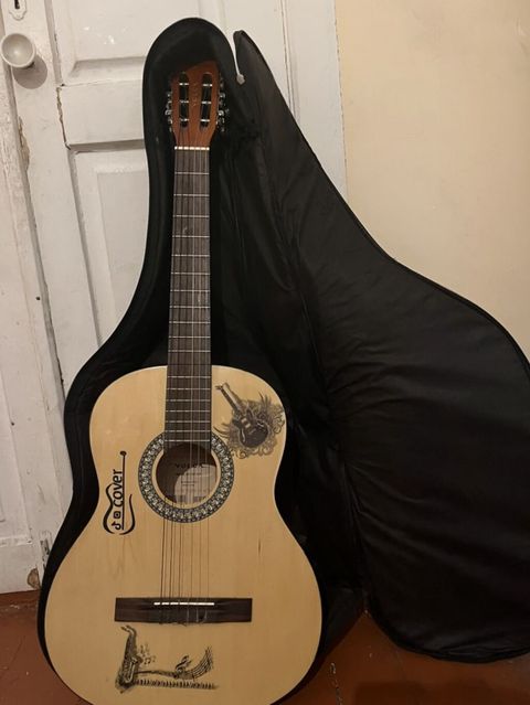Neylon simli klassik gitara + yumşaq çexol - Korpus: klassik tam ölçü — Bakı