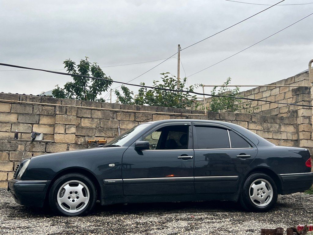 Mercedes E 230, 2.3 L, 1997 il, 369 000 km — Avtomobillər, Quba (5)
