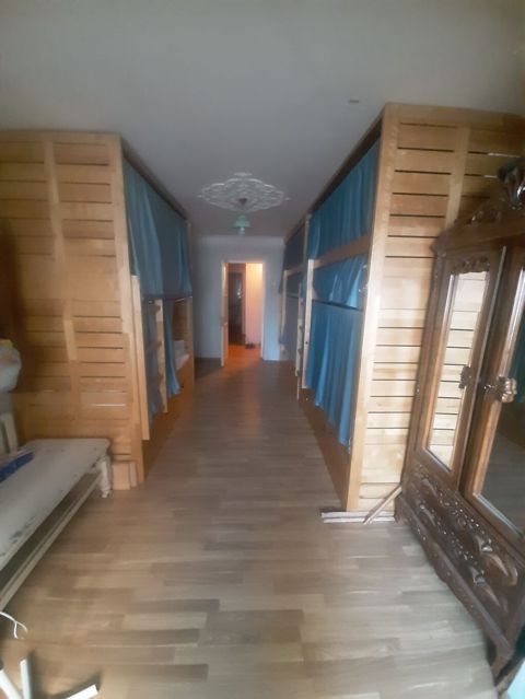 Hostel 1 günü bir yataq üçün 10 manat.watsapp 0555136040