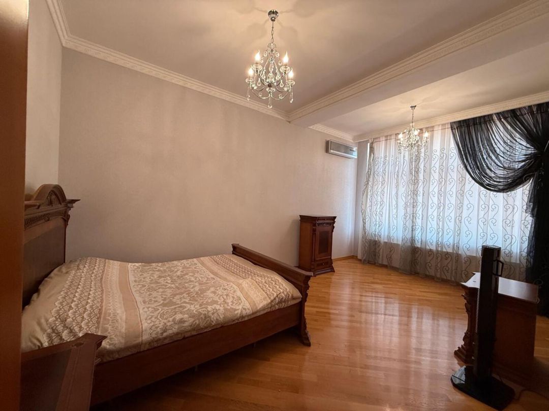 Satılır 6 otaqlı yeni tikili 470 m² — Mənzil, Bakı (8)