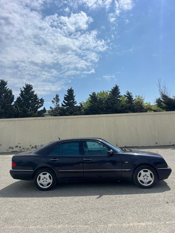 Mercedes E 230, 2.3 L, 1997 il, 447 380 km — Avtomobillər, Sumqayıt (3)
