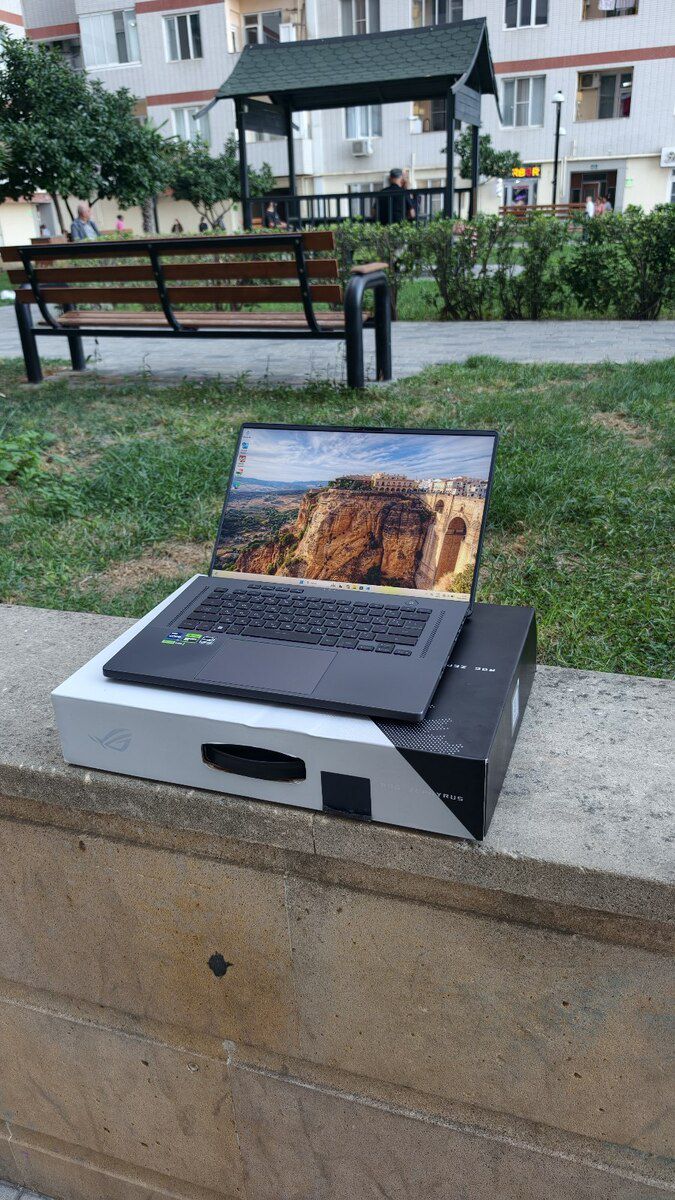 Asus Rog Zephyrus İ9/32 RAM — Noutbuklar, Bakı (6)