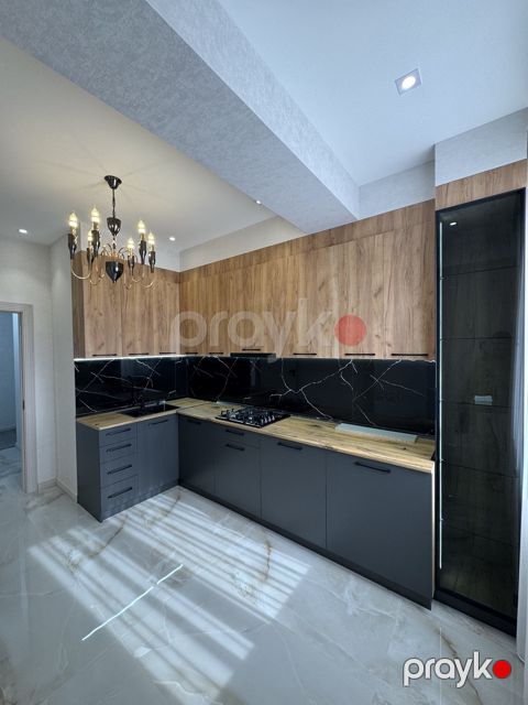 Satılır 2 otaqlı yeni tikili 72 m²