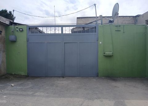 Həyət evi, Qara Qarayev m — Bakı